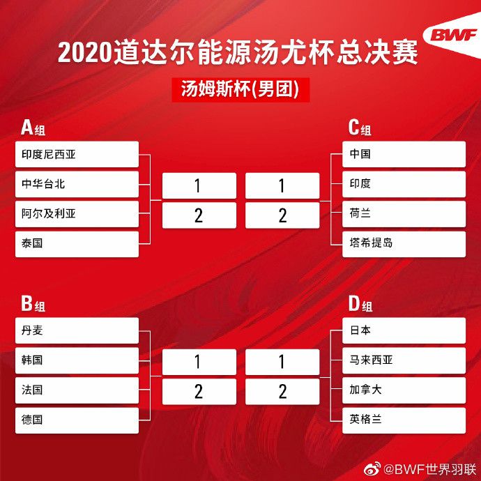 由于拥有7个电机，它的头部和腰部可以转动，手臂能够摆动，同时还可以向前方或左右行走